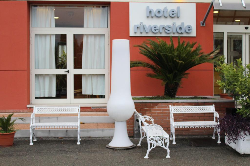 Hotel Riverside Modena Exterior photo